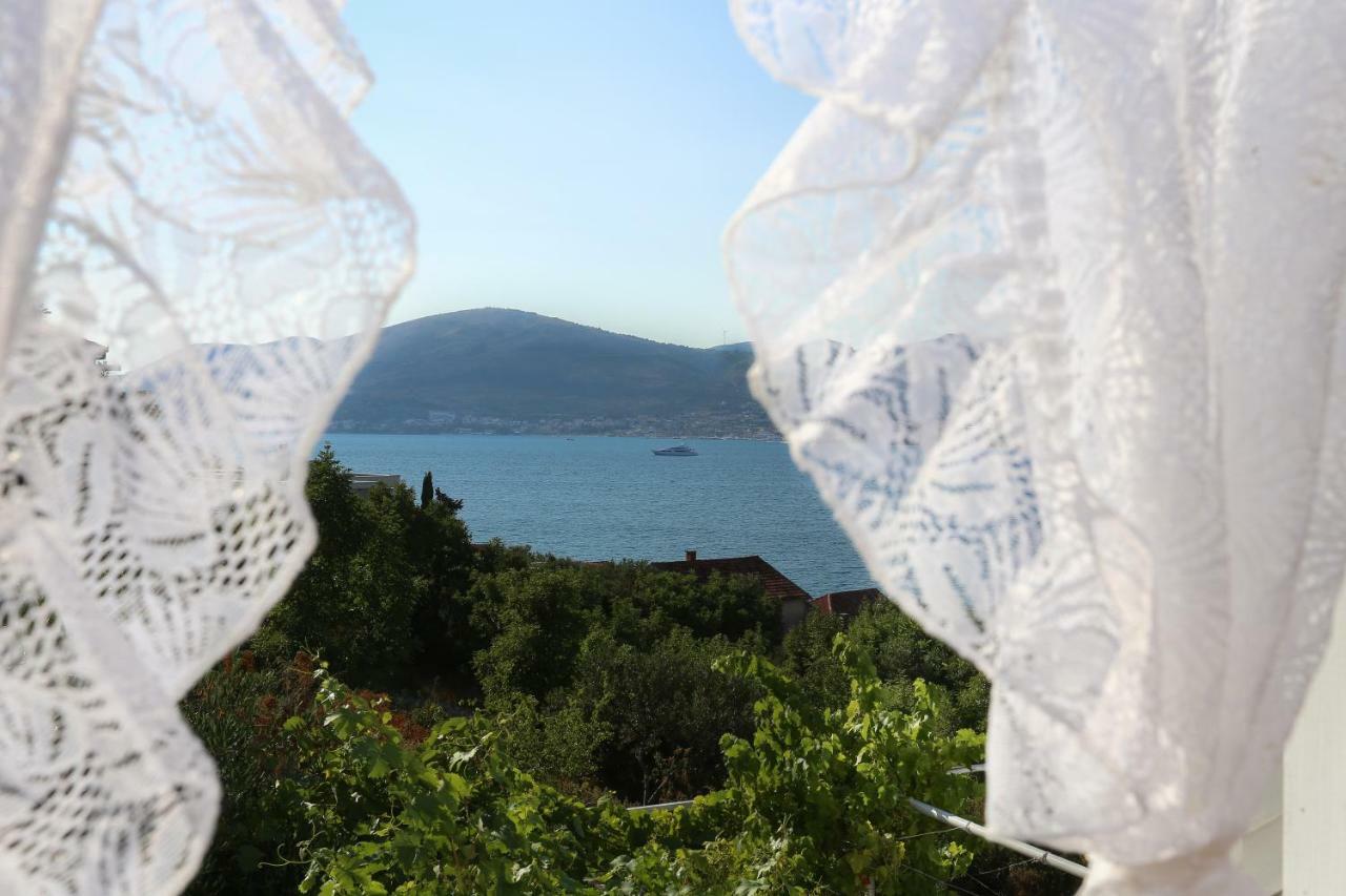 Villa Uno Τρογκίρ Εξωτερικό φωτογραφία