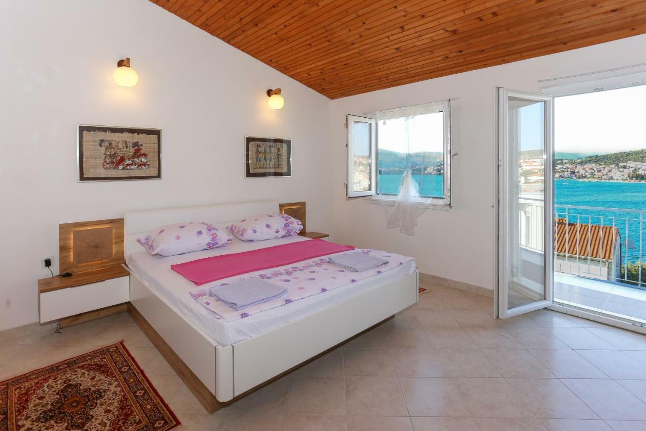 Villa Uno Τρογκίρ Εξωτερικό φωτογραφία