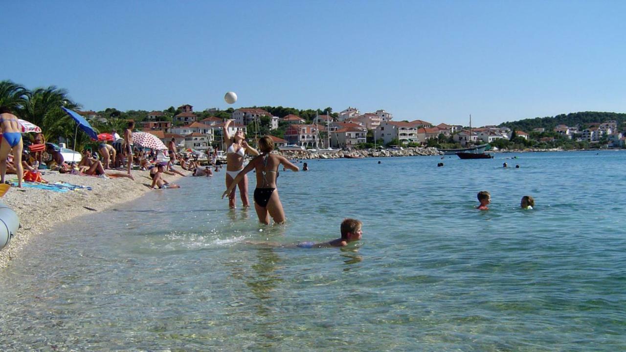 Villa Uno Τρογκίρ Εξωτερικό φωτογραφία